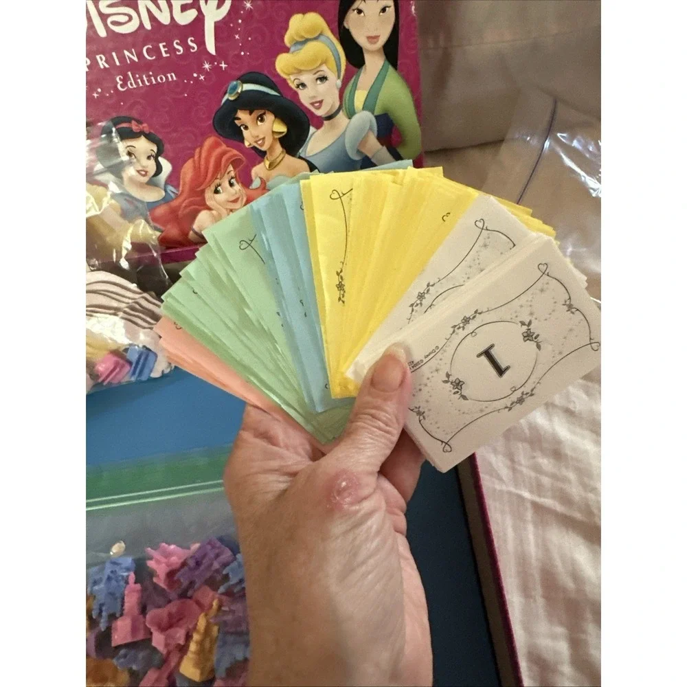 Monopoly Junior Disney Princess Edition (Parker Brothers, 2004)-USED